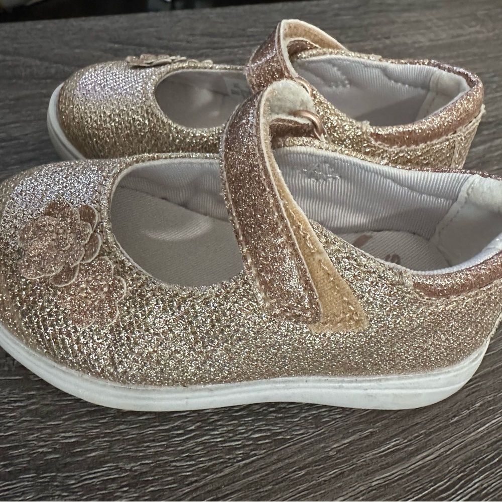 Stride Rite Glittery Gold Dress Shoes
